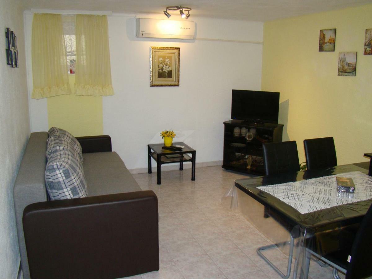 Apartments Adriana Сплит Екстериор снимка