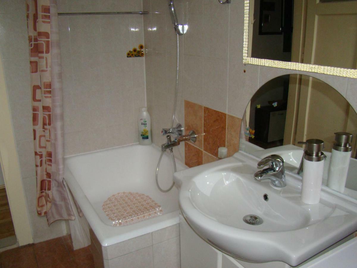 Apartments Adriana Сплит Екстериор снимка